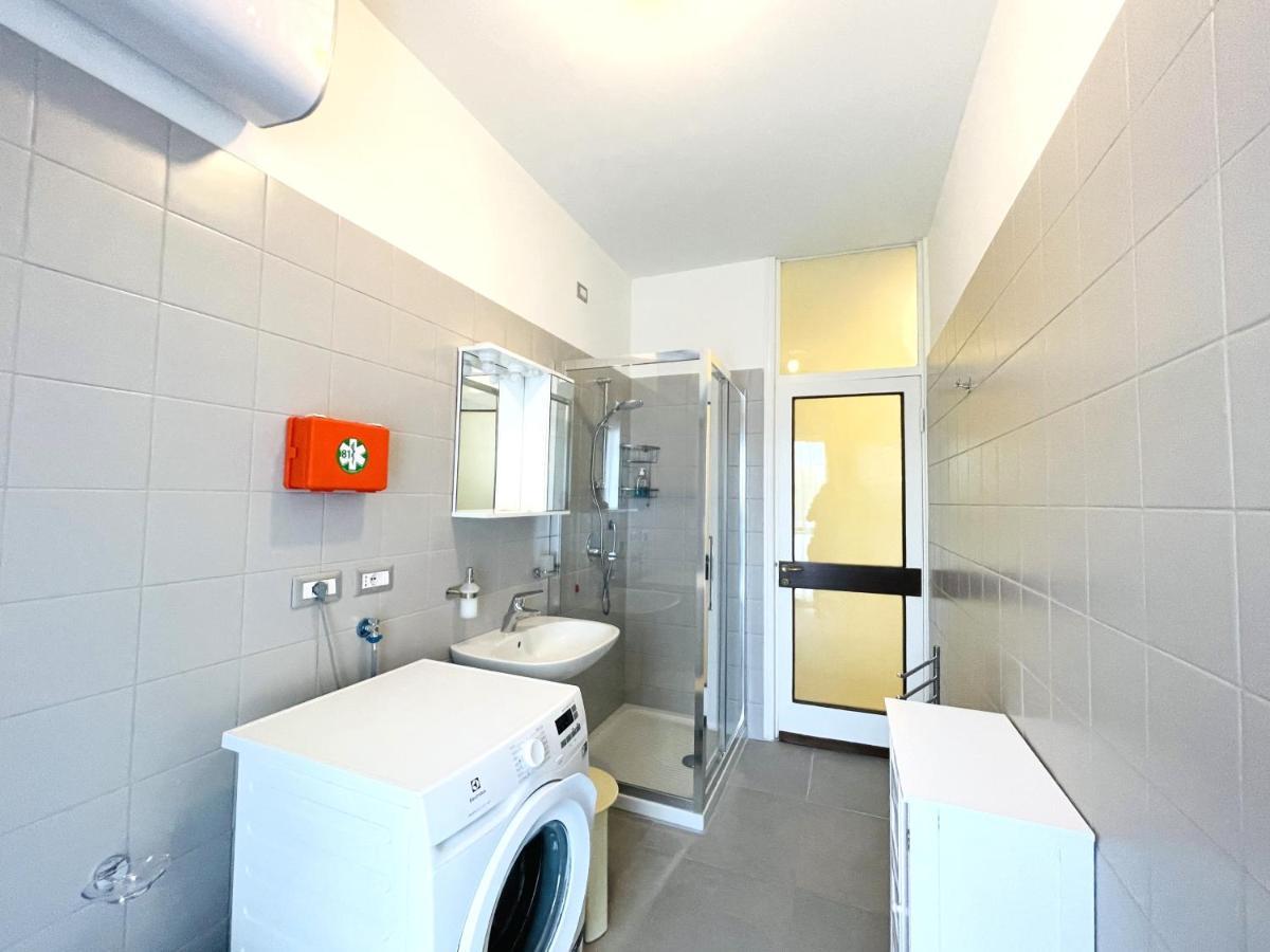 Accomodo Mib27 Bivano Centrale Villa Milan Exterior photo